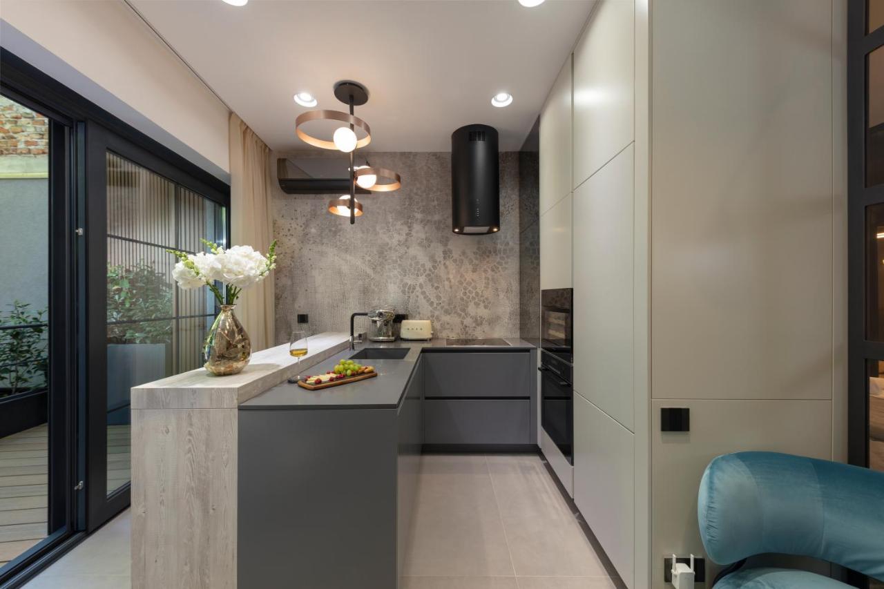 Frida'S Majestic Living Apartment Zagreb Bagian luar foto
